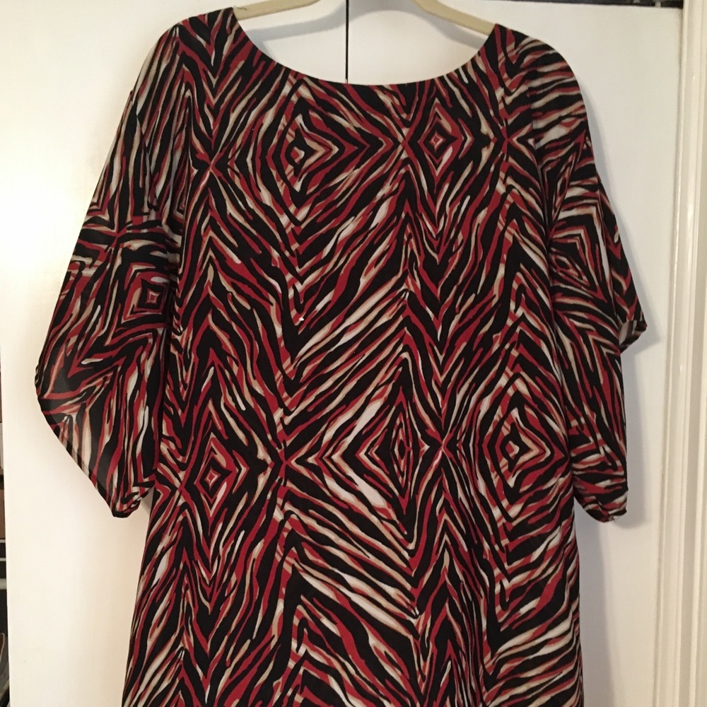 Dana Buchman tunic